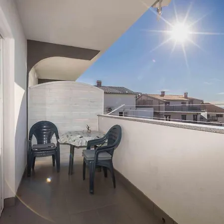 Apartment Stunning In With Wifi Crikvenica