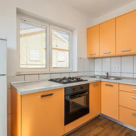 Lovely In Lägenhet Crikvenica